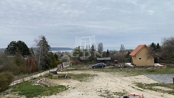 Panorámás nyaraló Balatonalmádi, Balatonalmádi képe