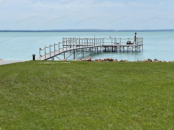 Balatonakarattya 2. képe